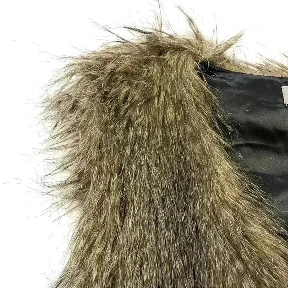 Buffalo David Bitton Brown Super Plush Faux Fur 70’s V-Neck Cropped Vest Size M - Picture 3 of 16